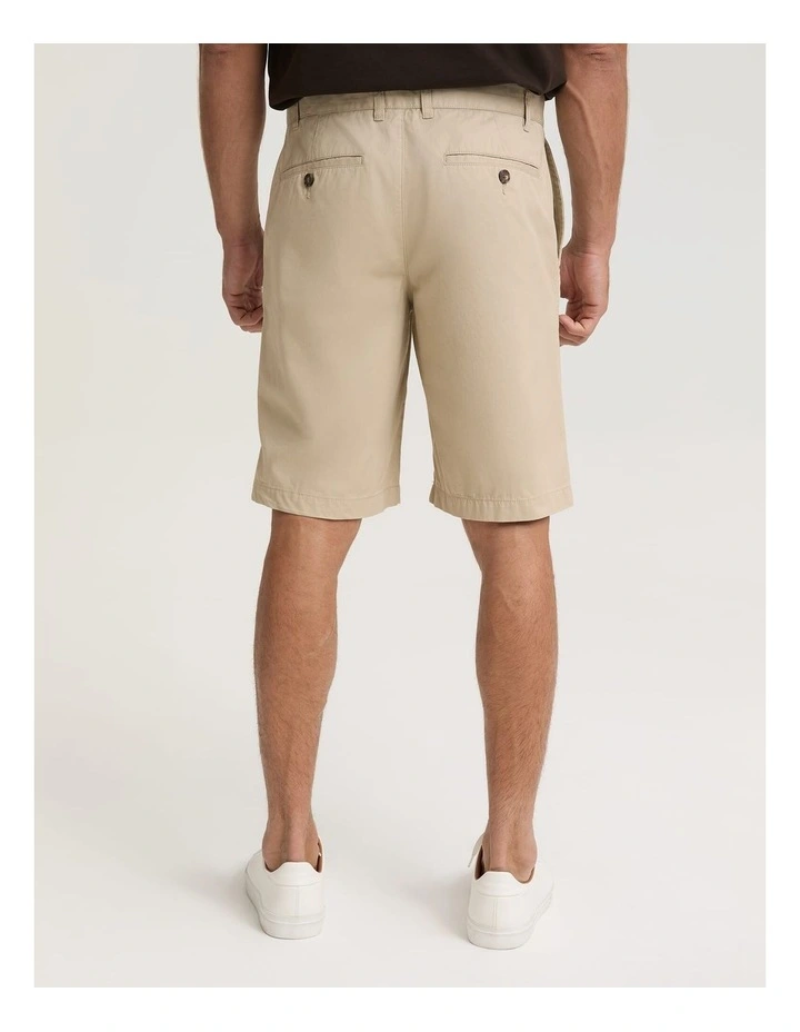 Relaxed Classic Shorts in Beige image 2