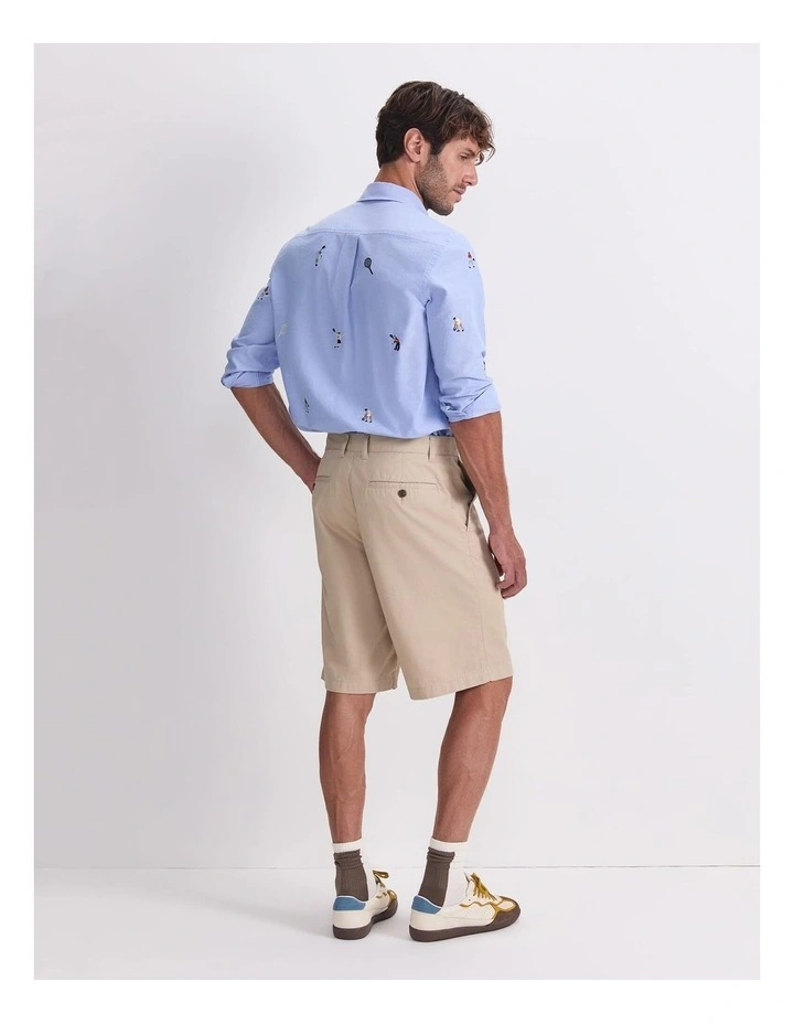 Relaxed Classic Shorts in Beige image 2