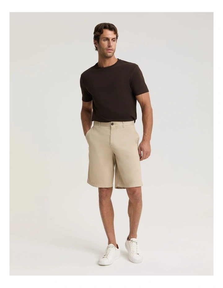 Relaxed Classic Shorts in Beige image 3