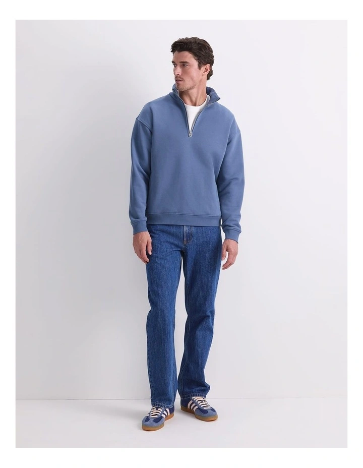 Quater Zip Sweatshirt in Blue image 4