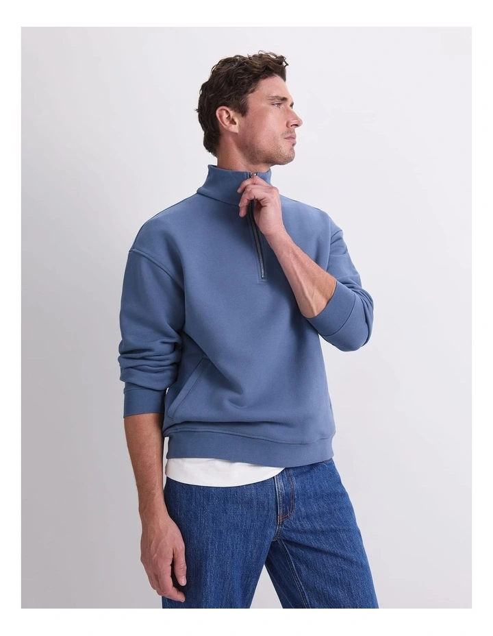 Quater Zip Sweatshirt in Blue image 6