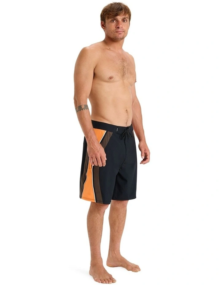 Mercury Panel Boardshorts 20 Inch in Black image 4