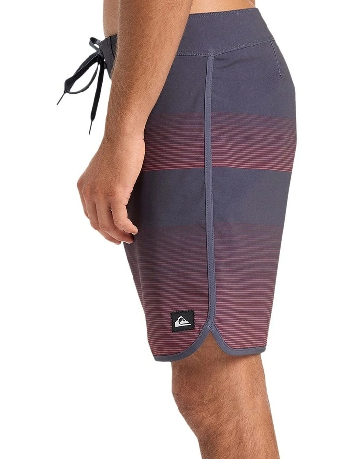 Surfsilk Boardshorts 18 Inch in Black image 3