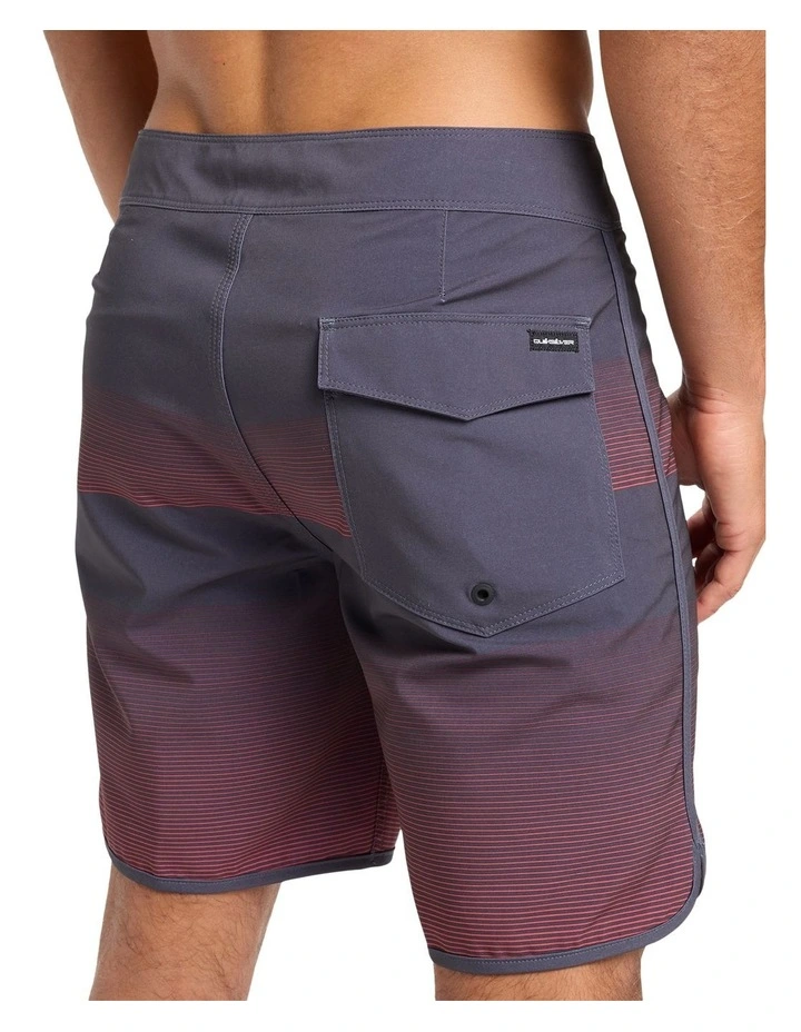Surfsilk Boardshorts 18 Inch in Black image 4