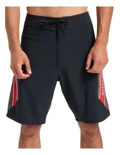 Surfsilk Clicke Boardshorts 20 Inch in Brown
