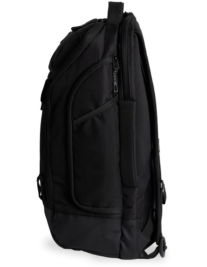 Horizon Backpack In Black image 3