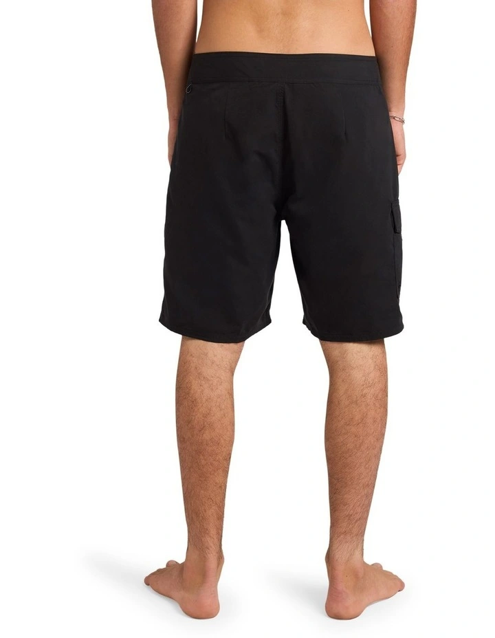 Big Country 19 Inch Boardshorts In Black image 2