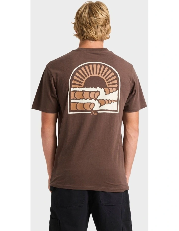 Sunset Arc Wave T-Shirt in Brown image 2