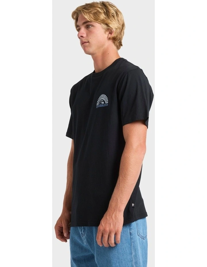 Sunset Arc Wave T-Shirt in Black image 3