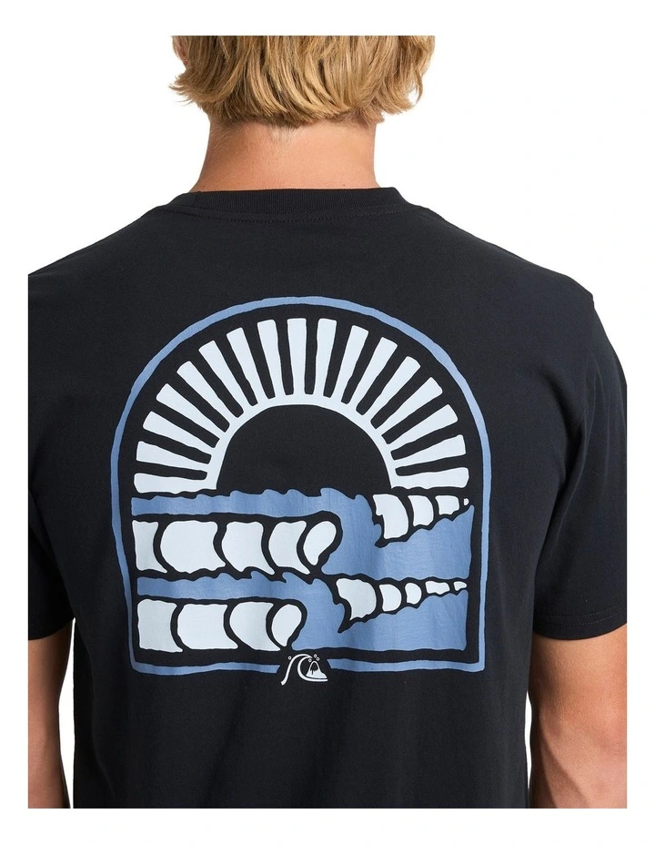 Sunset Arc Wave T-shirt in Black image 4