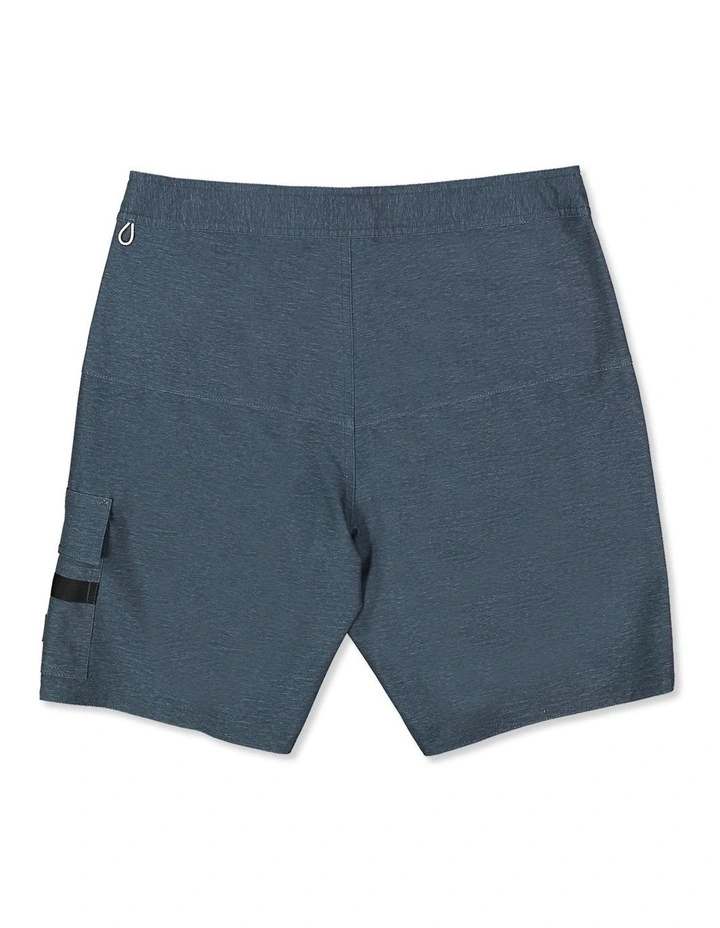 Azimuth 2 Hybrid Shorts in Assorted image 2