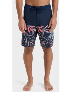 Highline Arch 19 Boardshorts in Navy
