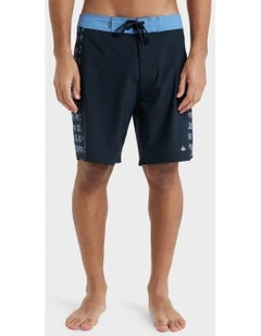 Surfsilk 19 Boardshorts in Black