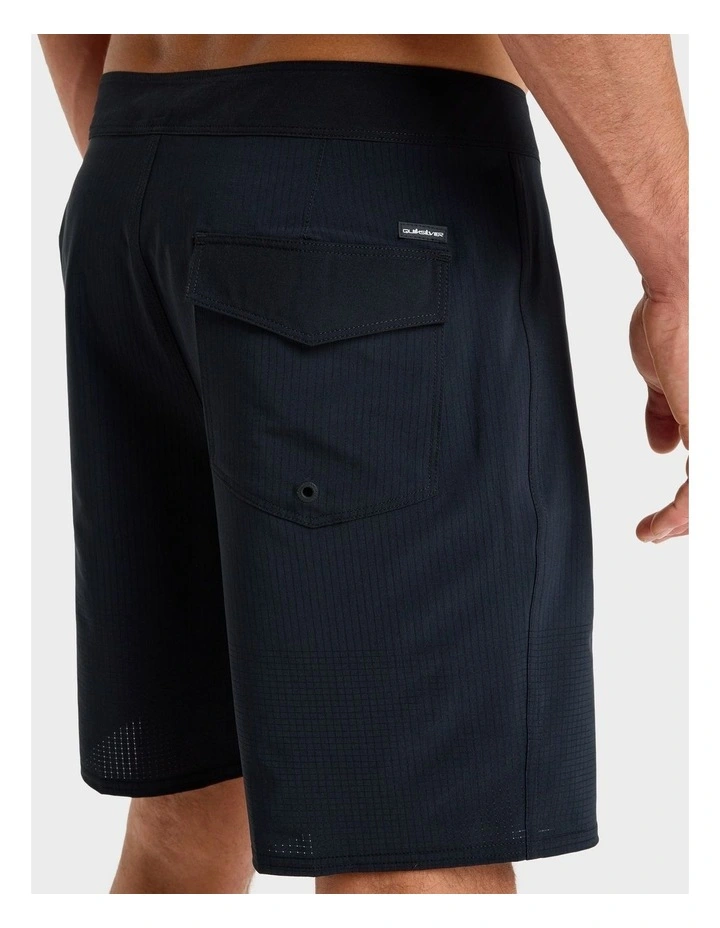 Highline Straight 19 Boardshorts in Black image 4