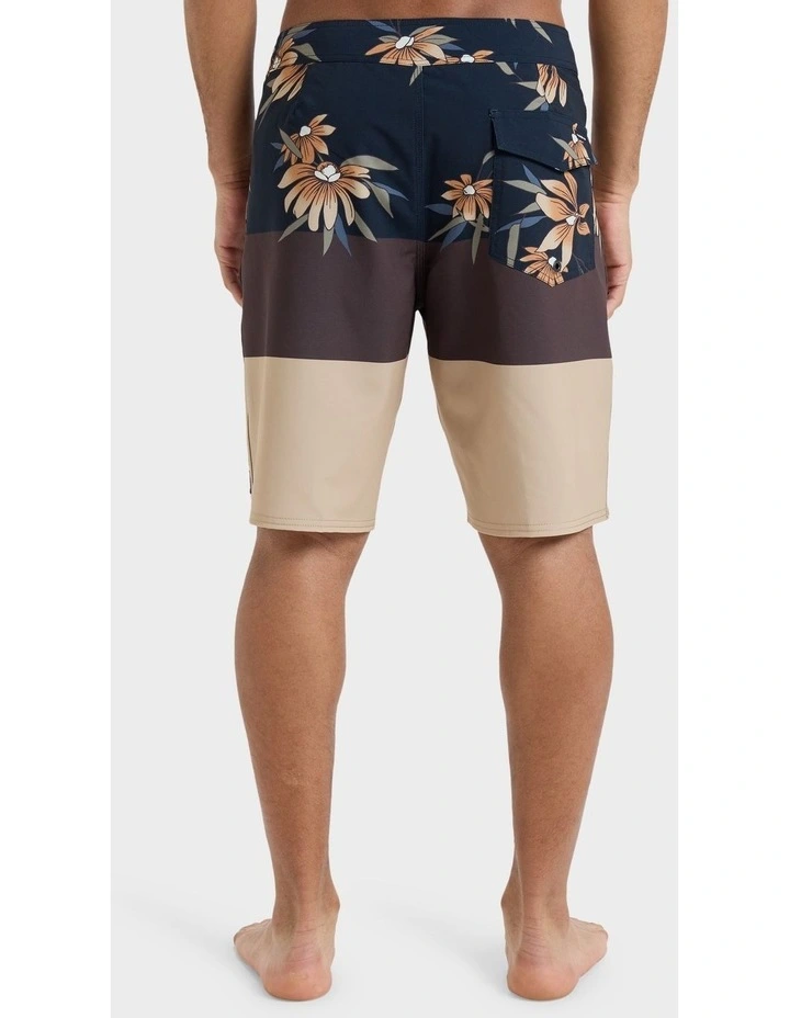 Surfsilk Straight 18 Boardshorts in Black image 2