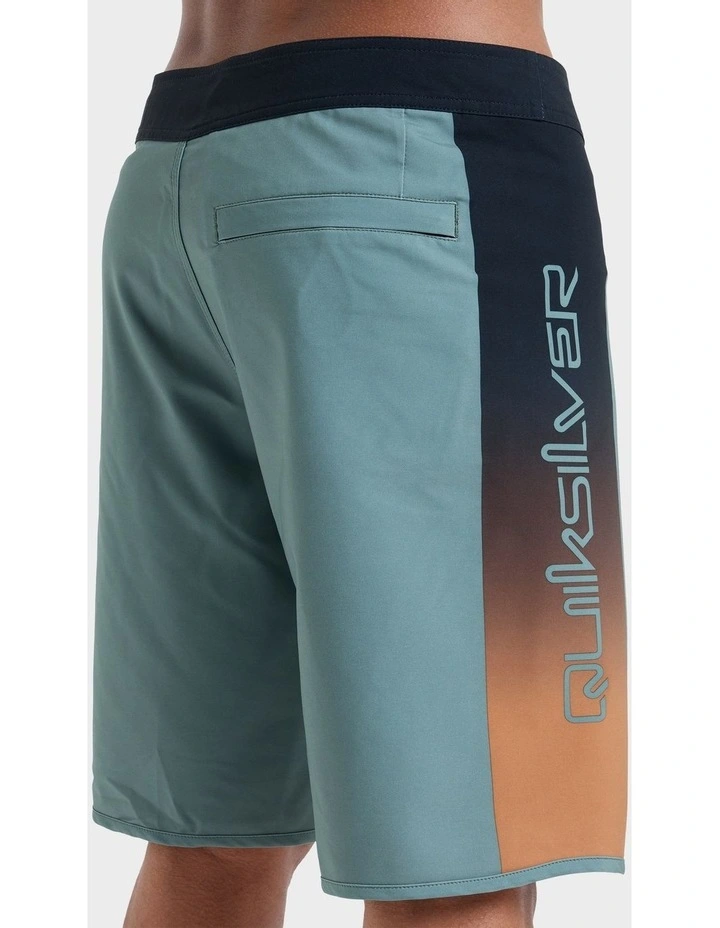 Surfsilk Holmes 20 Boardshorts in Green image 4