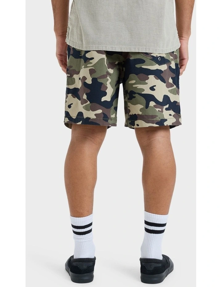 Taxer 18 Walkshorts in Green image 2