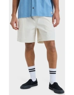 Taxer 18 Walkshorts in White