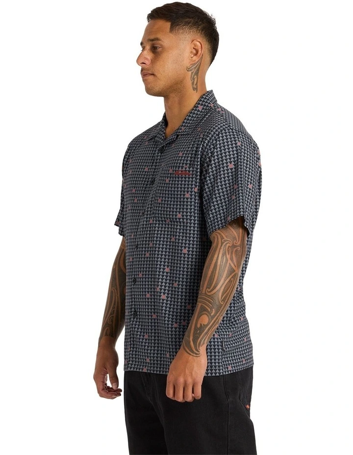 Kehu Woven Short Sleeve Shirt in Black image 3