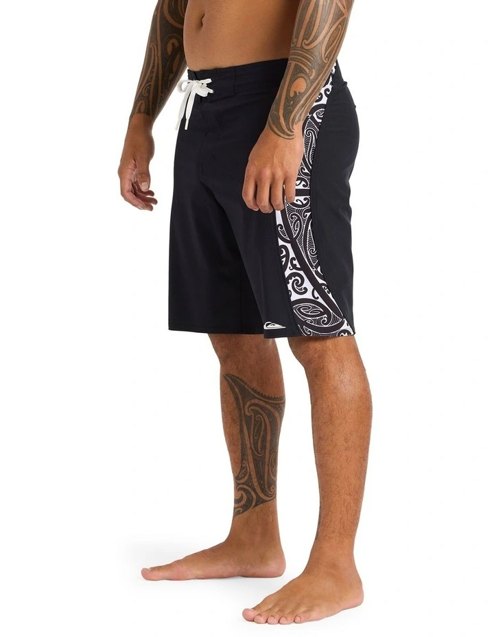 Mangotu Boardshorts 20" in Black image 3