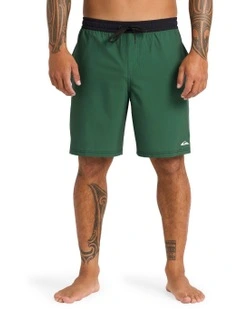 Pu-Tawhiro Swim Shorts 20" in Jungle Green
