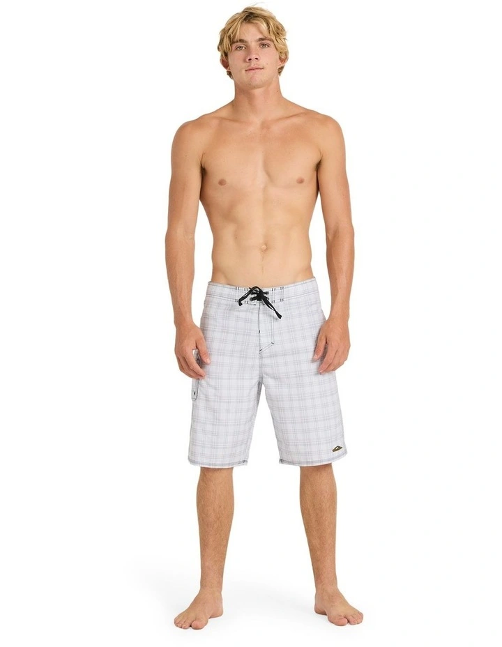 Mercury Boardshorts 21" in Grey Violet image 5