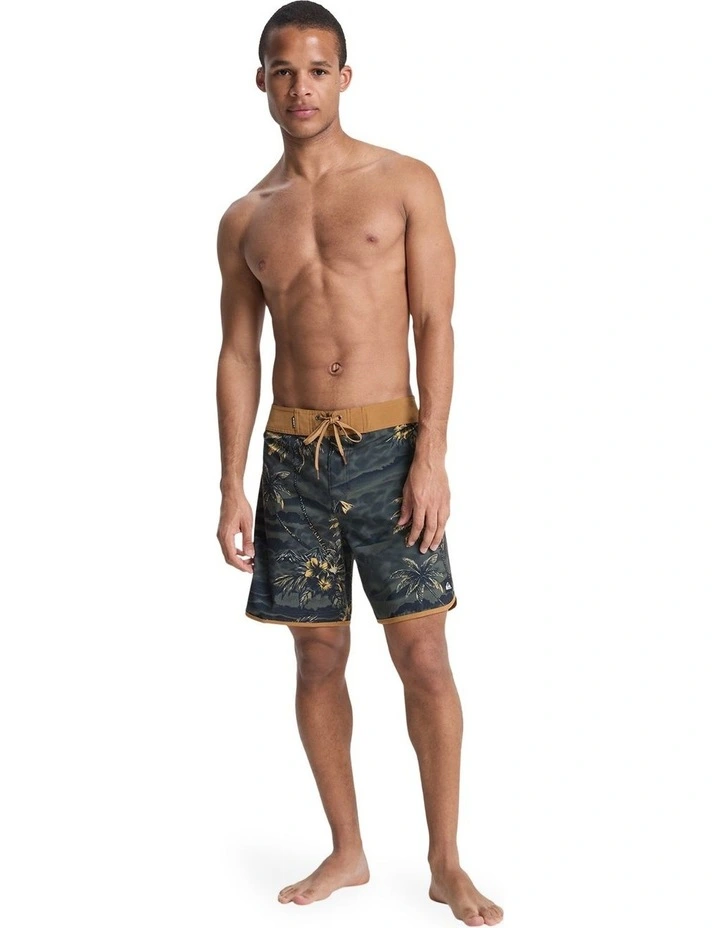 Surfsilk Scallop 18 Boardshorts Black Sundown image 5