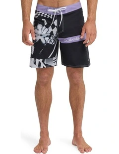 Surfsilk Straight 18 Boardshorts Black Block Momentum