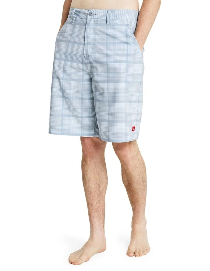 YG Check In Amphibian 21 Hybrid Shorts Quarry Check In image 1