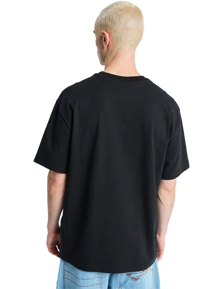 Young Gun Drifter T-shirt in Black image 2