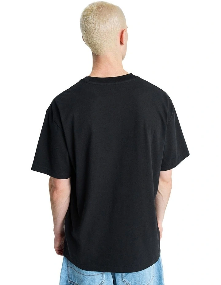Young Gun Surge T-shirt in Black image 2