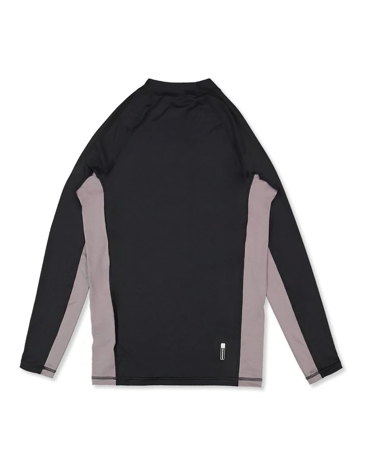 UV Long Sleeve Rashguard In Black image 2