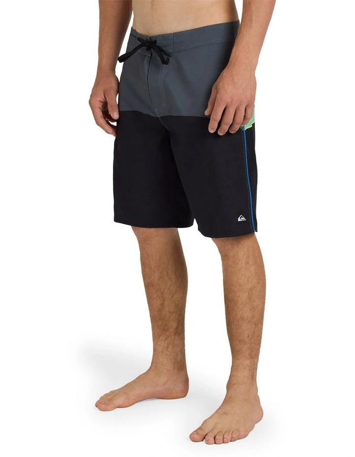 Everyday Billboard 20 Boardshorts In Black Billboard image 3