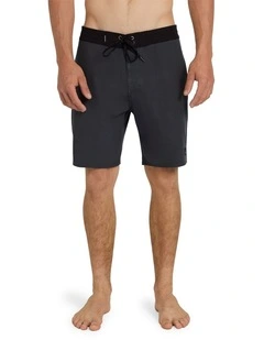 Surfsilk Street Trunk 18 Boardshorts In Black