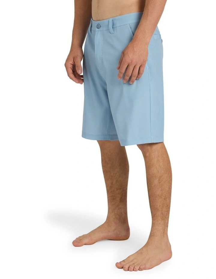 Union Amphibian 20 Hybrid Shorts In Blue Fog image 3