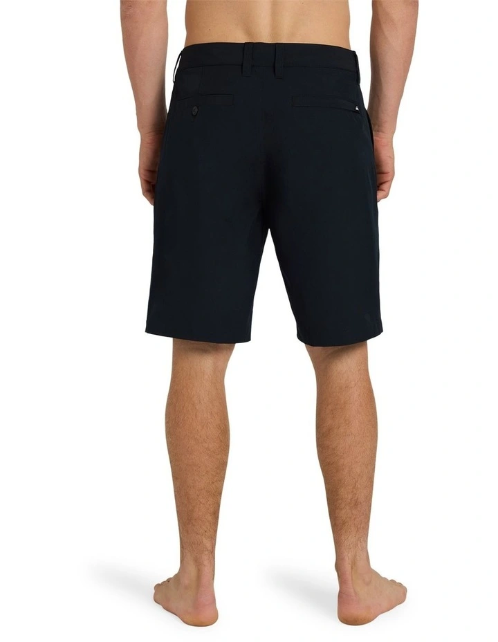 Union Amphibian 20 Hybrid Shorts In Black image 2