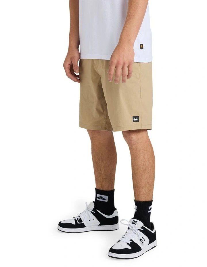 Overcast Amphibian 20 Inch Hybrid Shorts in Pine Bark image 3