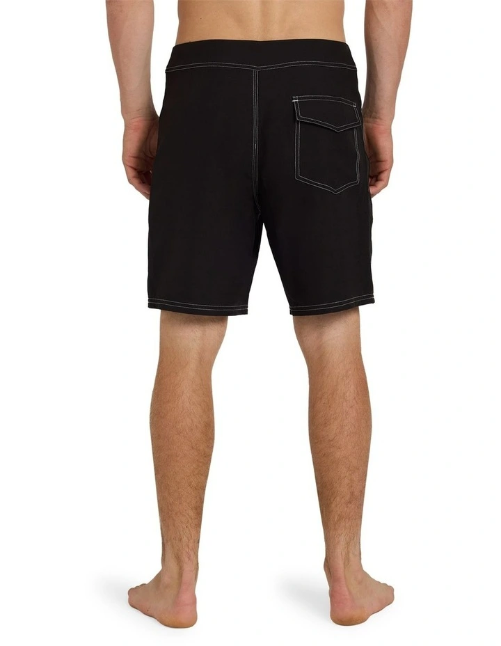 Original Straight 18 Inch Boardshorts In Black image 2