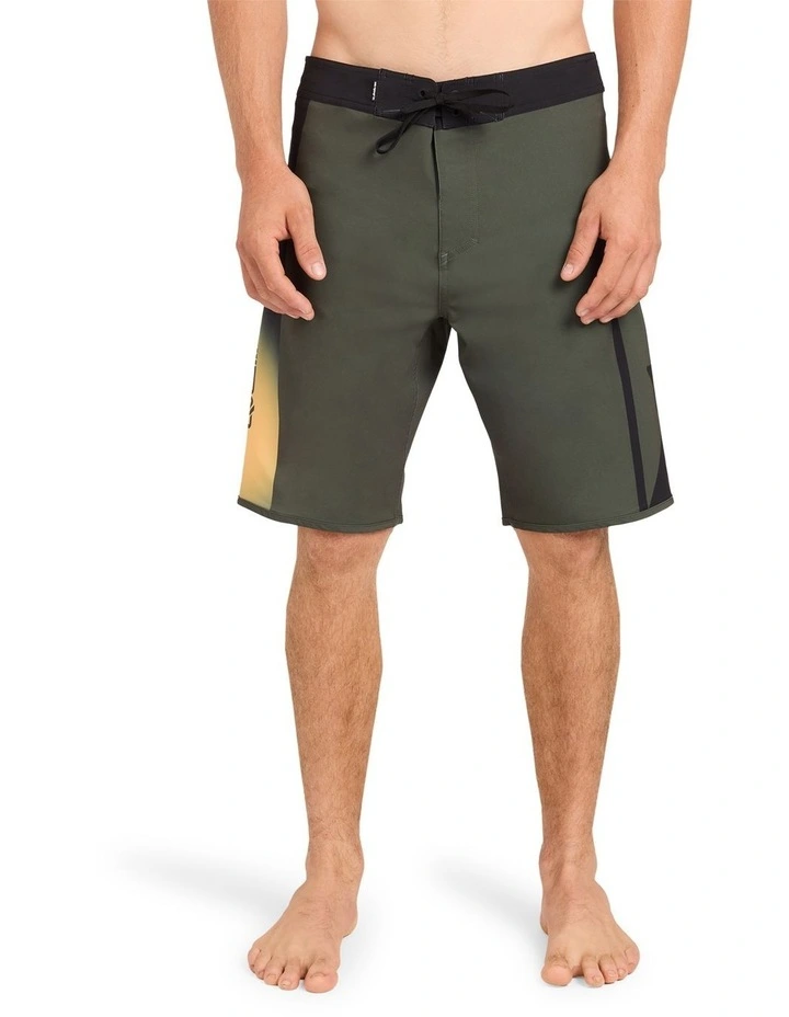 Surfsilk Holmes 20 Inch Boardshorts In Grape Leaf image 1