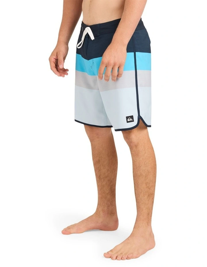 Surfsilk Scallop 18 Boardshorts In Navy image 3