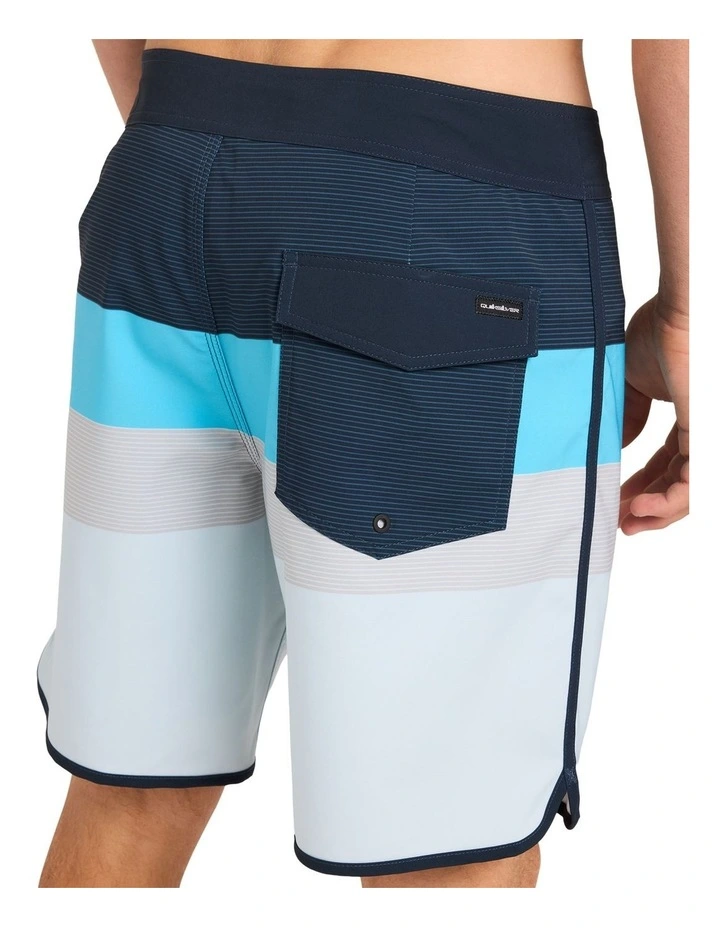 Surfsilk Scallop 18 Boardshorts In Navy image 4