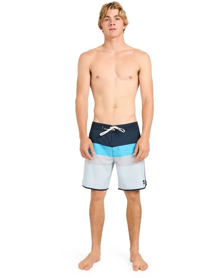 Surfsilk Scallop 18 Boardshorts In Navy image 5