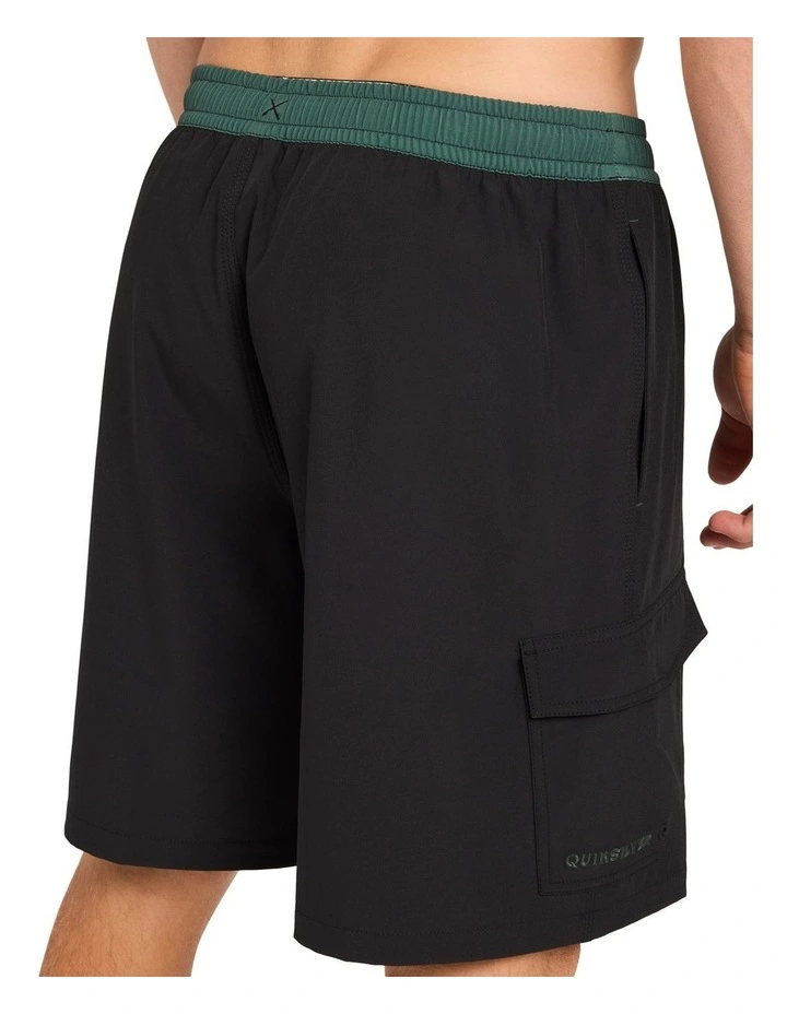 Battler 19 Inch Volley Shorts In Black image 4