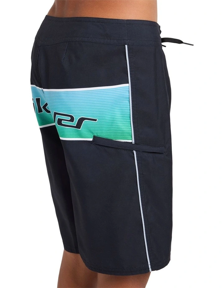 Boys 8-16 Everyday Billboard 17 Inch Boardshorts in Black image 4