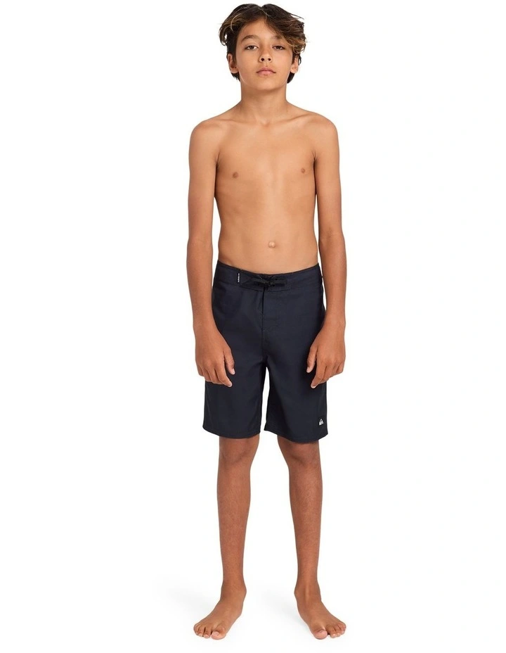 Boys 8-16 Everyday Billboard 17 Inch Boardshorts in Black image 5