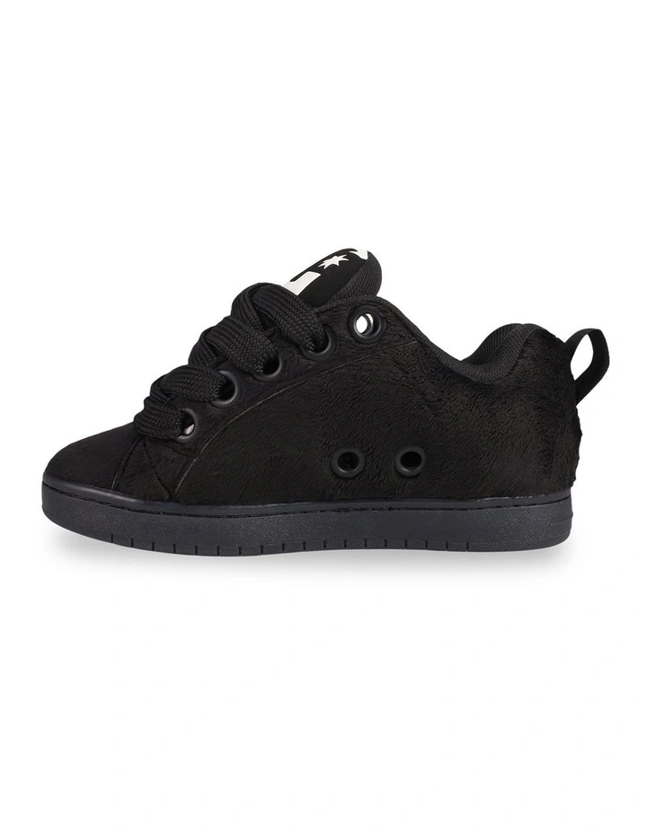 Court Graffik Skate Shoes In Black image 2