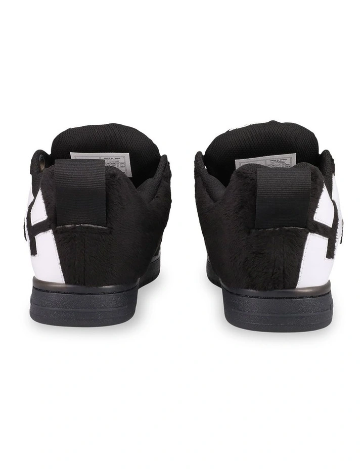 Court Graffik Skate Shoes In Black image 4