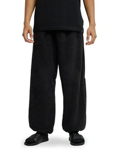 Lynx Fleece Sweatpants In Black