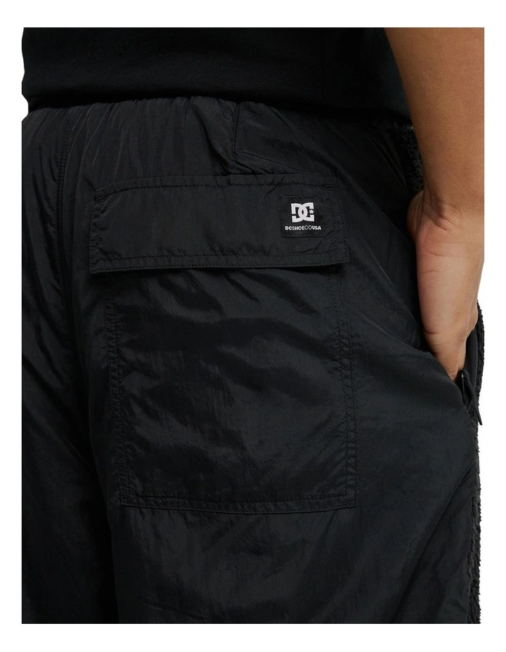 Lynx Fleece Sweatpants In Black image 4