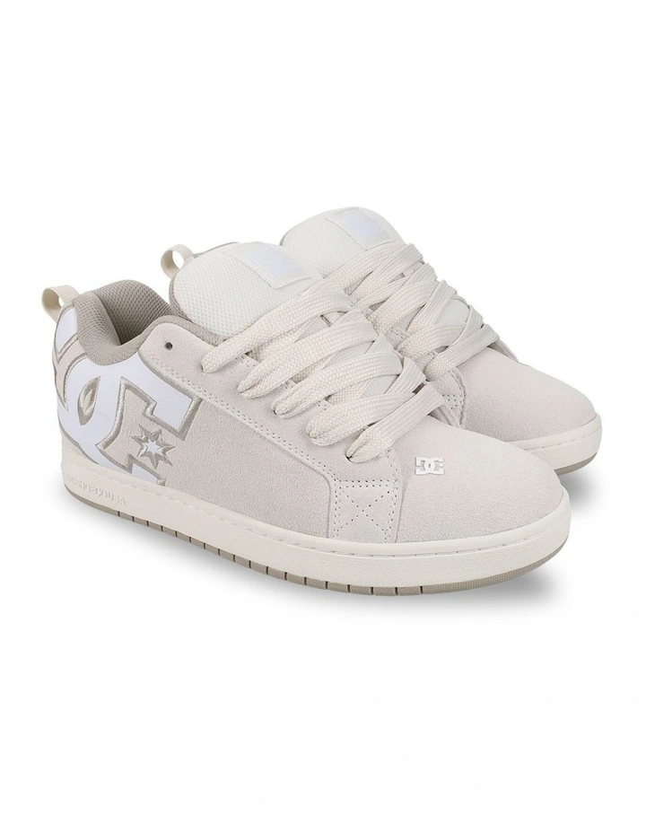 Court Graffik S Skate Shoes in Off White/White/Tan image 2